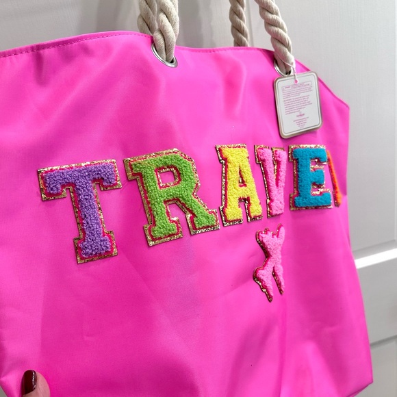 🦋Gloss & Glo Travel Hot Pink tote (Nylon) bag with patches - Picture 2 of 6
